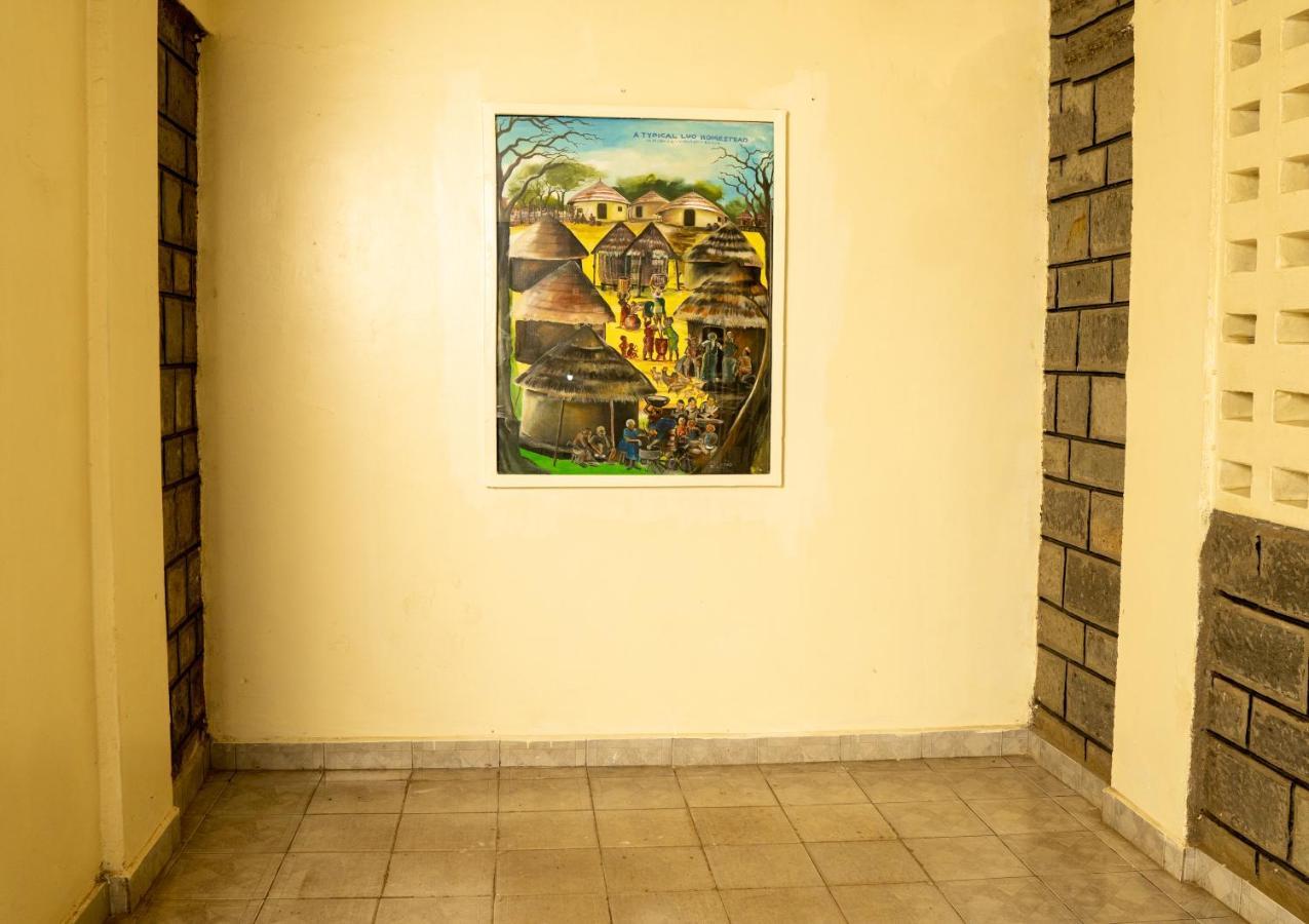 Whirlspring Hotel Kisumu Bagian luar foto