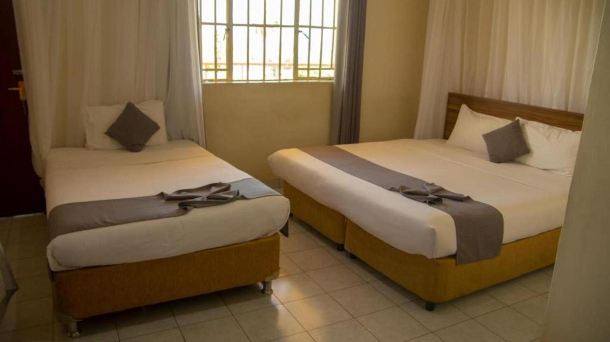 Whirlspring Hotel Kisumu Bagian luar foto